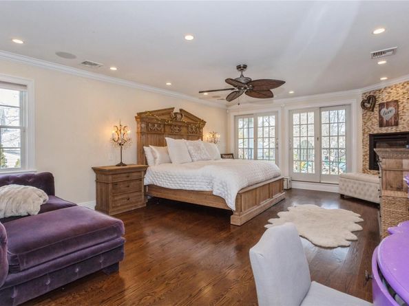 316 W Ivy Hill Road, Woodsburgh NY 11598