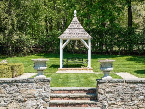 177 Old Briarcliff Road, Briarcliff Manor NY 10510