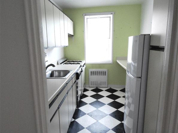 3 Sadore Lane 5C, Yonkers NY 10710