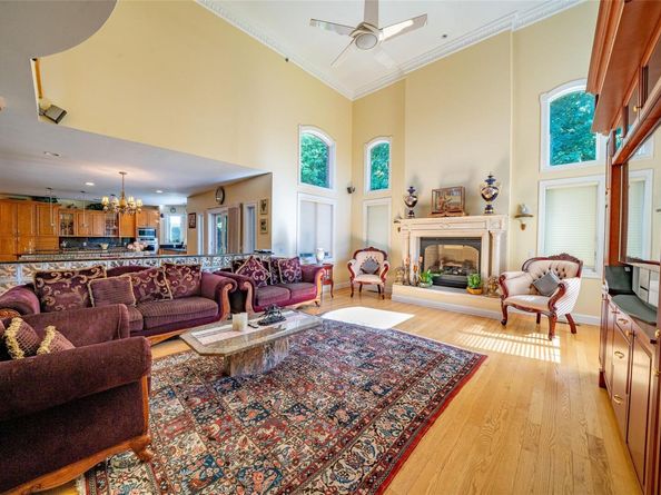 3 Vandalay Court, Scarsdale NY 10583