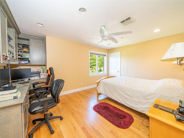 3 Vandalay Court, Scarsdale NY 10583