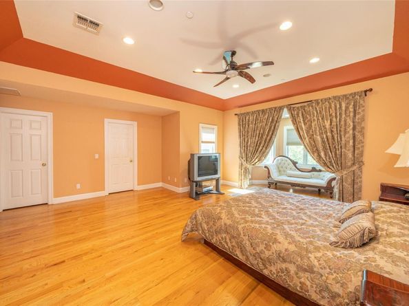 3 Vandalay Court, Scarsdale NY 10583
