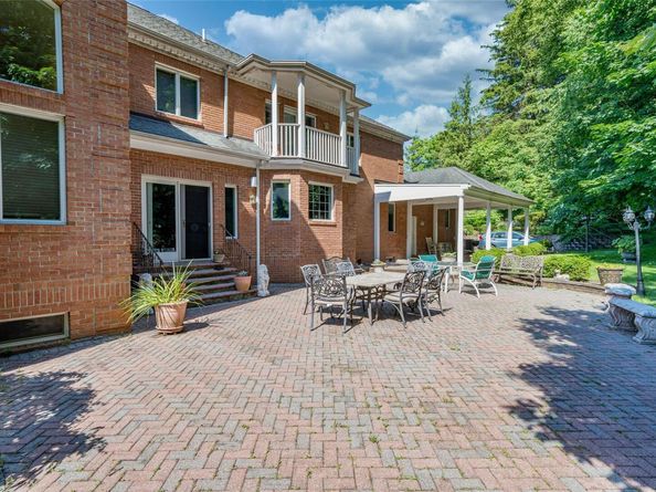 3 Vandalay Court, Scarsdale NY 10583