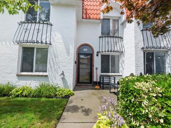 49 Alhambra Drive