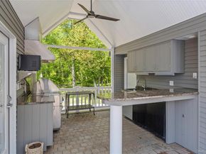 10 Crick Holly Lane, East Islip NY 11730