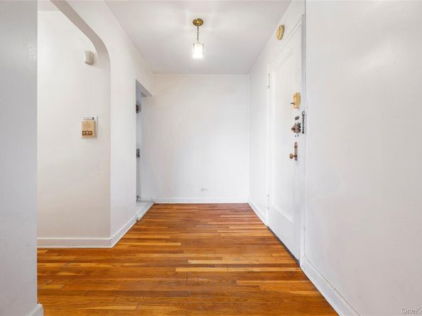 72-81 113th Street 6T, Forest Hills NY 11375