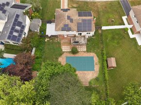 662 Interlaken Lane, North Babylon NY 11703