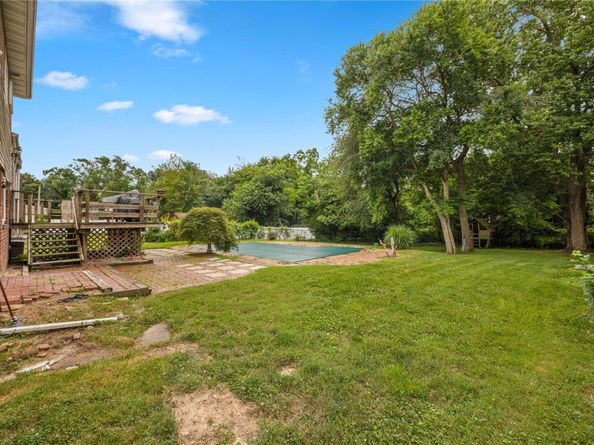 662 Interlaken Lane, North Babylon NY 11703