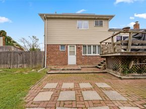 662 Interlaken Lane, North Babylon NY 11703