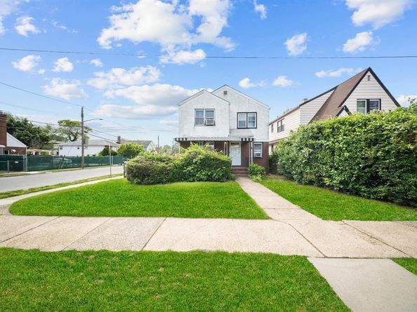 94 Shaw Avenue, Valley Stream NY 11580