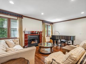 43 Hunt Drive, Jericho NY 11753