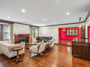 43 Hunt Drive, Jericho NY 11753