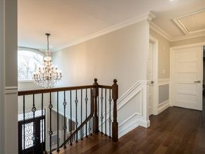 19 Glenwood Road, Glen Head NY 11545