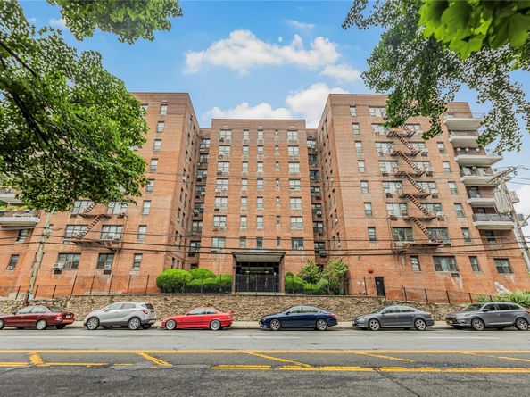 277 Bronx River Road 2A, Yonkers NY 10704