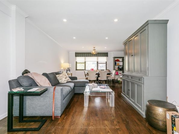 40 Stoner Avenue 2F, Great Neck Plaza NY 11021