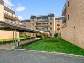 40 Stoner Avenue 2F, Great Neck Plaza NY 11021