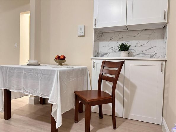 147-37 38th Avenue C23, Flushing NY 11354