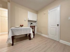 147-37 38th Avenue C23, Flushing NY 11354