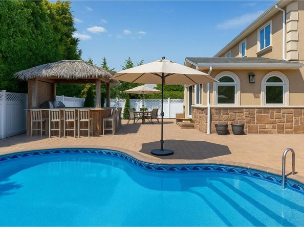 2035 Sans Avenue, Merrick NY 11566
