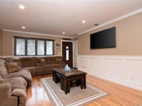2287 Feuereisen Avenue, Ronkonkoma NY 11779