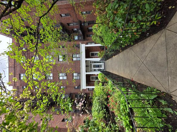 98-50 67th ave 1H, Forest Hills NY 11375