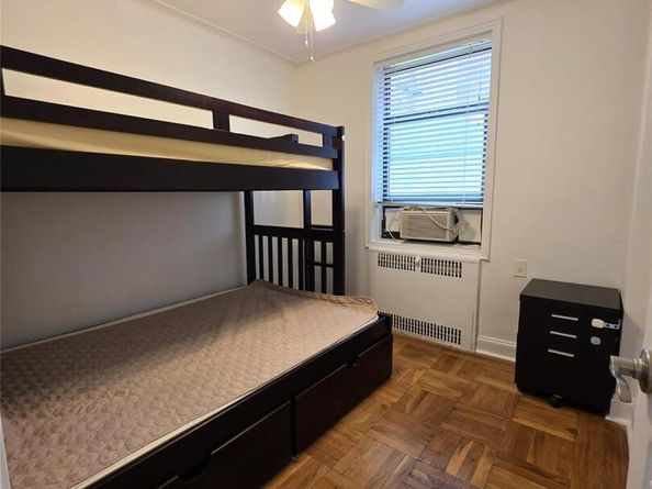 98-50 67th ave 1H, Forest Hills NY 11375