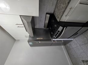 98-50 67th ave 1H, Forest Hills NY 11375