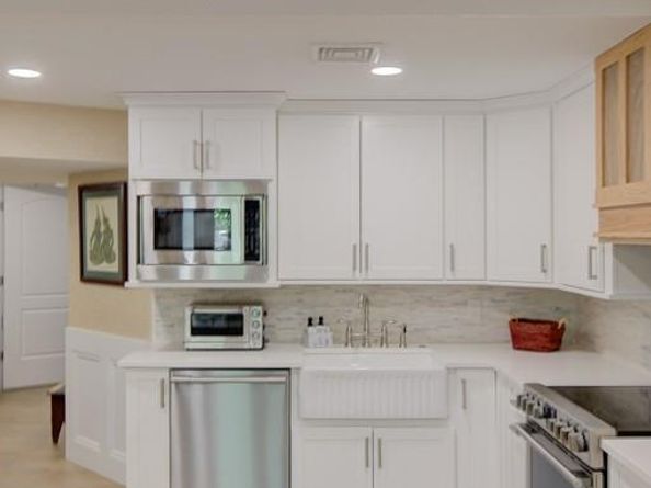 2 Spring Hollow Road, Centerport NY 11721