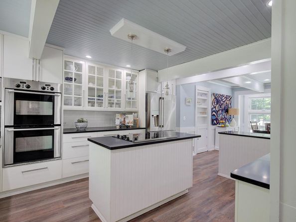 2 Spring Hollow Road, Centerport NY 11721