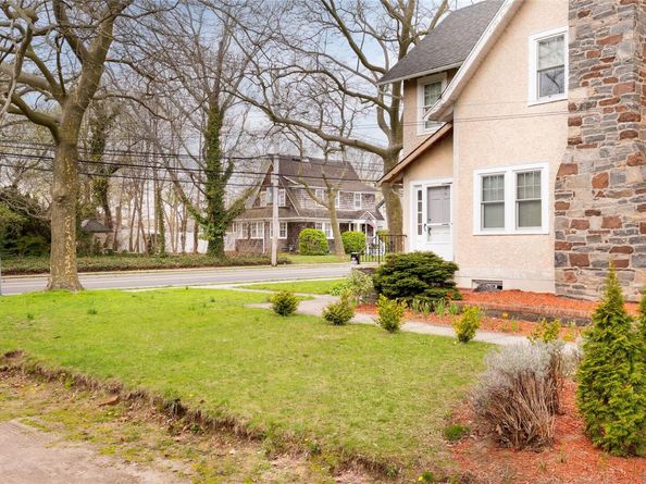 1212 Roanoke Avenue, Riverhead NY 11901