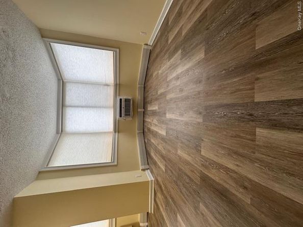 14 Nosband Avenue 1j, White Plains NY 10605