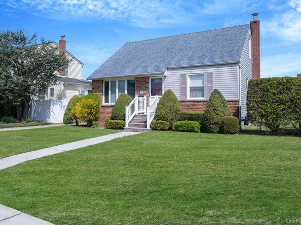 216 Doris Avenue, North Bellmore NY 11710