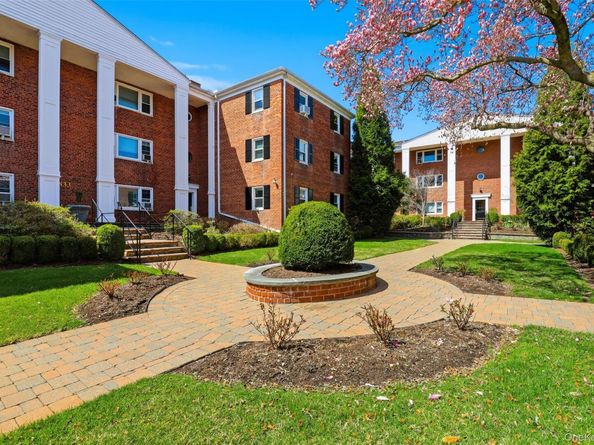 1829 Palmer Avenue 3A, Larchmont NY 10538