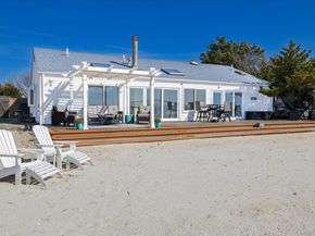 65 Shore Drive S, Copiague NY 11726