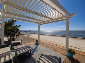 65 Shore Drive S, Copiague NY 11726