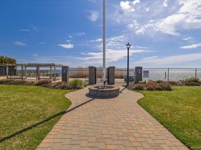 65 Shore Drive S, Copiague NY 11726