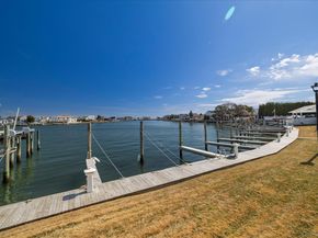 65 Shore Drive S, Copiague NY 11726