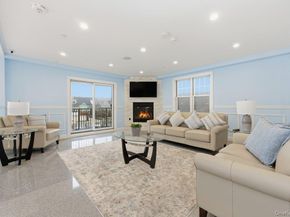 661 W Broadway 401, Long Beach NY 11561
