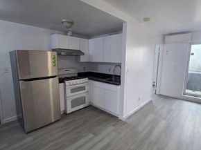 140-37 Cherry Avenue 8A, Flushing NY 11355