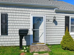 74 Rope Lane, Levittown NY 11756