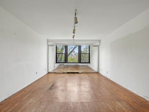 18-75 Corporal Kennedy Street 4A, Bayside NY 11360