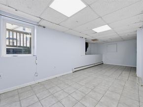 116 Oak Avenue, Hempstead NY 11550