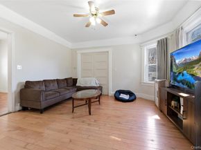 116 Oak Avenue, Hempstead NY 11550