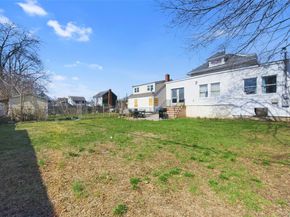 116 Oak Avenue, Hempstead NY 11550