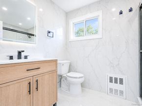 61 Cheshire Road, Bethpage NY 11714