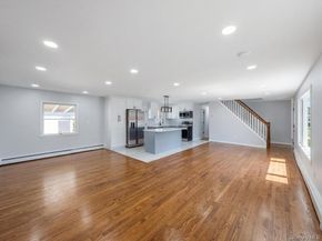 61 Cheshire Road, Bethpage NY 11714