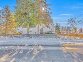 42 Greenwood Road Bay Shore, NY 11706, Bay Shore NY 11706