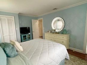 322 Grover Avenue N, Massapequa Park NY 11762