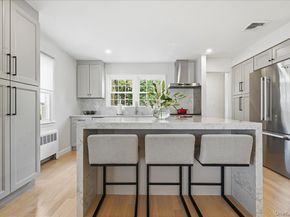 8 Bayberry Avenue, Garden City NY 11530