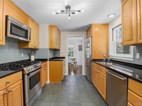 576 Old Post Road, Bedford NY 10506